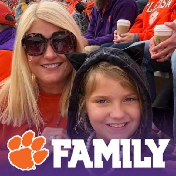 Meet your Posher, Beverly - Picture 1 of 1